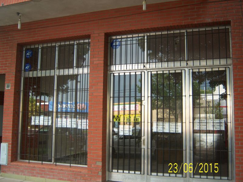 Local Comercial en Alquiler en SANTA FE