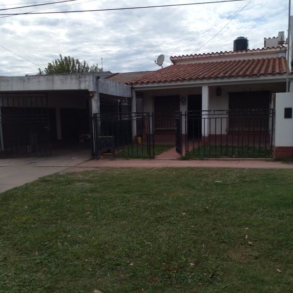 Casa en Alquiler en SANTA FE
