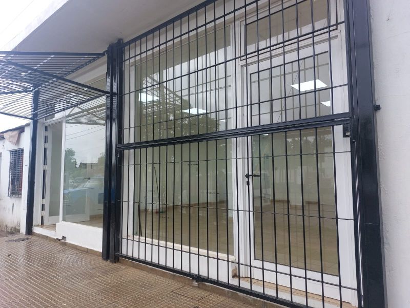 Local Comercial en Alquiler en SANTA FE