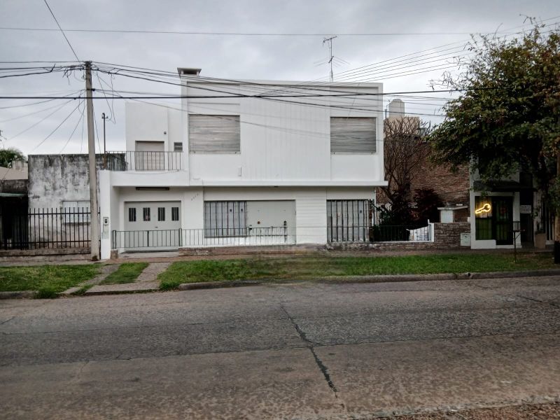 Casa en Alquiler en SANTA FE